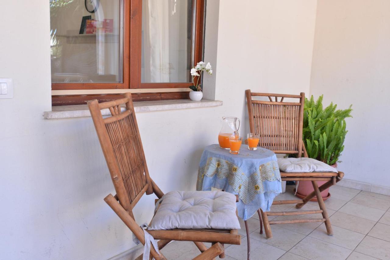 IzzHome Blue Sea Pula Extérieur photo