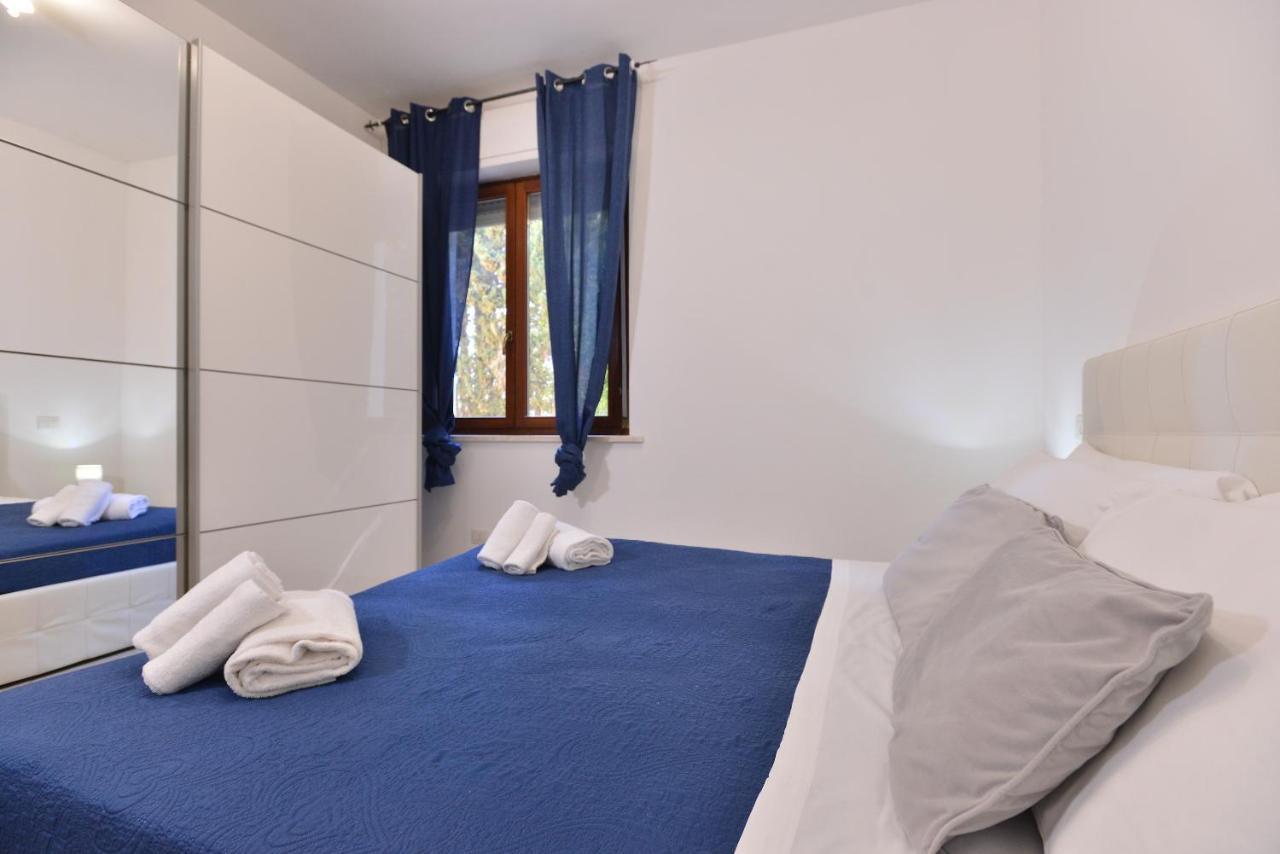 IzzHome Blue Sea Pula Extérieur photo